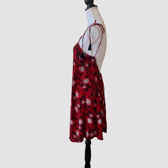 EXPRESS RED FLORAL TASSEL HALTER MINI DRESS BOHO GYPSY FLORAL DRESSS - Picture 7 of 16